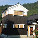 T's house
