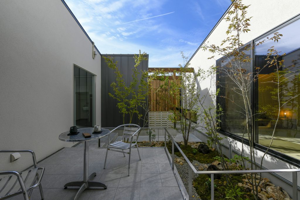 工務店、住宅展示場、家づくり、建築家、設計事務所、おしゃれ住宅、オシャレ住宅、デザイン建築、注文住宅、岡山工務店、意匠堂、新築、店舗設計、完成見学会、工務店、デザイナーズ住宅、岡山一級建築士事務所、倉敷、倉敷工務店、倉敷設計事務所、新築住宅、新築注文住宅、注文住宅、店舗併用住宅、平屋、コートハウス、高性能住宅、高気密高断熱、ローコスト住宅