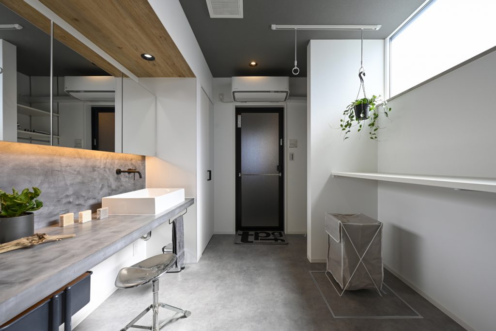 トイレ/洗面のデザイン|新築注文住宅竣工写真おしゃれな洗面所|年間11棟限定。岡山・倉敷で工務店が“作品”として叶えるおしゃれな注文住宅|岡山・倉敷でおしゃれな注文住宅を手がける工務店【意匠堂】