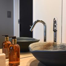 トイレ/洗面のデザイン|トイレ洗面(水回り)施工事例|年間11棟限定。岡山・倉敷で工務店が“作品”として叶えるおしゃれな注文住宅|岡山・倉敷でおしゃれな注文住宅を手がける工務店【意匠堂】