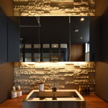 工務店、住宅展示場、家づくり、建築家、設計事務所、オシャレ住宅、デザイン建築、注文住宅、岡山工務店、意匠堂、新築、店舗設計、完成見学会、工務店、デザイナーズ住宅、岡山一級建築士事務所、倉敷 トイレ/洗面のデザイン|年間11棟限定。岡山・倉敷で工務店が“作品”として叶えるおしゃれな注文住宅|岡山・倉敷でおしゃれな注文住宅を手がける工務店【意匠堂】