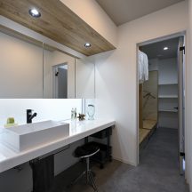 ナチュラルのデザイン|トイレ/洗面のデザイン|岡山の工務店株式会社意匠堂のおしゃれ新築注文住宅竣工写真|年間11棟限定。岡山・倉敷で工務店が“作品”として叶えるおしゃれな注文住宅|岡山・倉敷でおしゃれな注文住宅を手がける工務店【意匠堂】