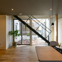 中庭・ウッドデッキ(中庭のある家)施工事例
