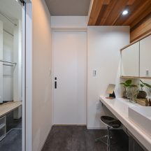 トイレ/洗面のデザイン|トイレ洗面(水回り・ファミリークローゼット)施工事例|年間11棟限定。岡山・倉敷で工務店が“作品”として叶えるおしゃれな注文住宅|岡山・倉敷でおしゃれな注文住宅を手がける工務店【意匠堂】
