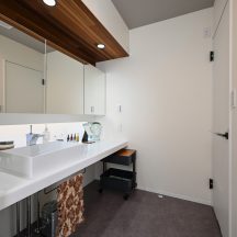 トイレ/洗面のデザイン|トイレ洗面(水回り)施工事例|年間11棟限定。岡山・倉敷で工務店が“作品”として叶えるおしゃれな注文住宅|岡山・倉敷でおしゃれな注文住宅を手がける工務店【意匠堂】