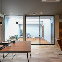 中庭・ウッドデッキ(中庭のある家)施工事例