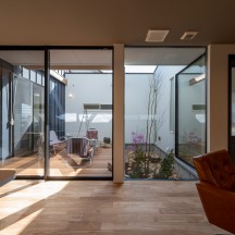 中庭・ウッドデッキ(中庭のある家)施工事例