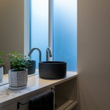 トイレ/洗面のデザイン|トイレ洗面(水回り)施工事例|年間11棟限定。岡山・倉敷で工務店が“作品”として叶えるおしゃれな注文住宅|岡山・倉敷でおしゃれな注文住宅を手がける工務店【意匠堂】