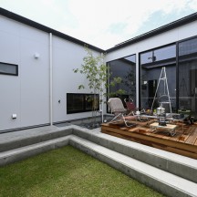 工務店,注文住宅,家づくり,建築家,新築,住宅展示場,設計事務所,岡山,倉敷,総社,中庭のある家,ウッドデッキ,デザイナーズ住宅,インナーガレージ,コートハウス,高気密,高断熱,高性能住宅,耐震住宅,おしゃれ住宅,店舗併用住宅,店舗デザイン,キッチン
