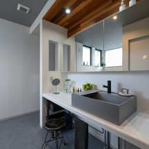 トイレ/洗面のデザイン|トイレ洗面(水回り)施工事例|年間11棟限定。岡山・倉敷で工務店が“作品”として叶えるおしゃれな注文住宅|岡山・倉敷でおしゃれな注文住宅を手がける工務店【意匠堂】