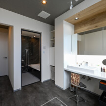 トイレ／洗面のデザイン｜トイレ洗面（水回り）施工事例｜年間11棟限定。岡山・倉敷で工務店が“作品”として叶えるおしゃれな注文住宅｜岡山・倉敷でおしゃれな注文住宅を手がける工務店【意匠堂】