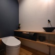 トイレ/洗面のデザイン|トイレ洗面(水回り)施工事例|年間11棟限定。岡山・倉敷で工務店が“作品”として叶えるおしゃれな注文住宅|岡山・倉敷でおしゃれな注文住宅を手がける工務店【意匠堂】