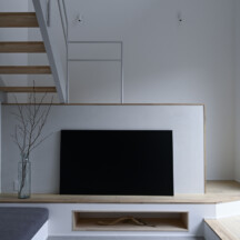 ナチュラルのデザイン｜リビングのデザイン｜新築注文住宅竣工写真おしゃれな造作テレビボード｜年間11棟限定。岡山・倉敷で工務店が“作品”として叶えるおしゃれな注文住宅｜岡山・倉敷でおしゃれな注文住宅を手がける工務店【意匠堂】