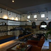 趣味部屋のデザイン|工務店,注文住宅,家づくり,建築家,新築,住宅展示場,設計事務所,岡山,倉敷,総社,中庭のある家,デザイナーズ住宅,インナーガレージ,コートハウス,高気密,高断熱,高性能住宅,耐震住宅,おしゃれ住宅,店舗併用住宅,竣工写真,施工事例|年間11棟限定。岡山・倉敷で工務店が“作品”として叶えるおしゃれな注文住宅|岡山・倉敷でおしゃれな注文住宅を手がける工務店【意匠堂】