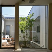デッキ/庭のデザイン|ウッドデッキ|年間11棟限定。岡山・倉敷で工務店が“作品”として叶えるおしゃれな注文住宅|岡山・倉敷でおしゃれな注文住宅を手がける工務店【意匠堂】