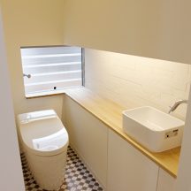 オシャレ住宅、デザイン建築、注文住宅、岡山工務店、意匠堂、新築、店舗設計、完成見学会、工務店、デザイナーズ住宅、岡山一級建築士事務所 トイレ/洗面のデザイン|年間11棟限定。岡山・倉敷で工務店が“作品”として叶えるおしゃれな注文住宅|岡山・倉敷でおしゃれな注文住宅を手がける工務店【意匠堂】