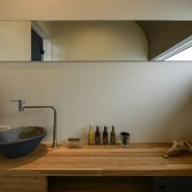 工務店、住宅展示場、家づくり、建築家、設計事務所、おしゃれ住宅、オシャレ住宅、デザイン建築、注文住宅、岡山工務店、意匠堂、新築、店舗設計、完成見学会、工務店、デザイナーズ住宅、岡山一級建築士事務所、倉敷、倉敷工務店、倉敷設計事務所、新築住宅、新築注文住宅、注文住宅、店舗併用住宅、平屋、コートハウス、高性能住宅、高気密高断熱、ローコスト住宅 トイレ/洗面のデザイン|年間11棟限定。岡山・倉敷で工務店が“作品”として叶えるおしゃれな注文住宅|岡山・倉敷でおしゃれな注文住宅を手がける工務店【意匠堂】